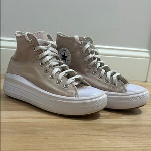 Converse Chuck Taylor All Star Lift Women's Lace Up Canvas Sneaker